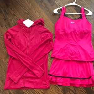 3 piece Nike tennis outfit with hooded jacket